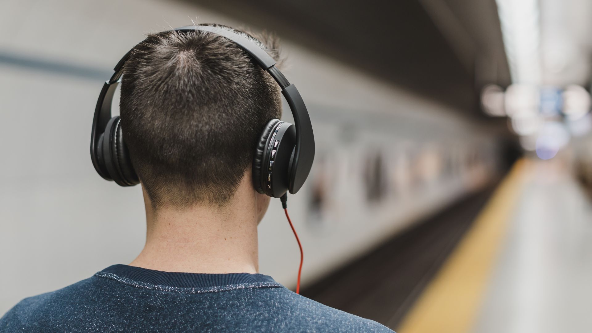 Loud music in headphones can damage young people's hearing and create tinnitus